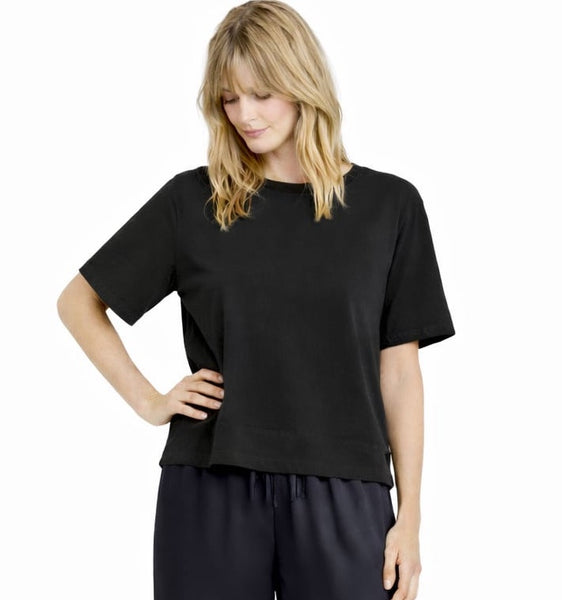 CREW NECK BOXY T-SHIRT