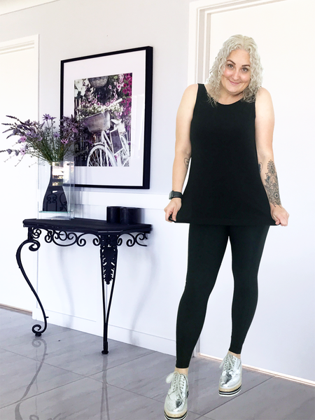 Long Layer Singlet (Medium) & The Intelligent Legging (Medium) Edit alt text