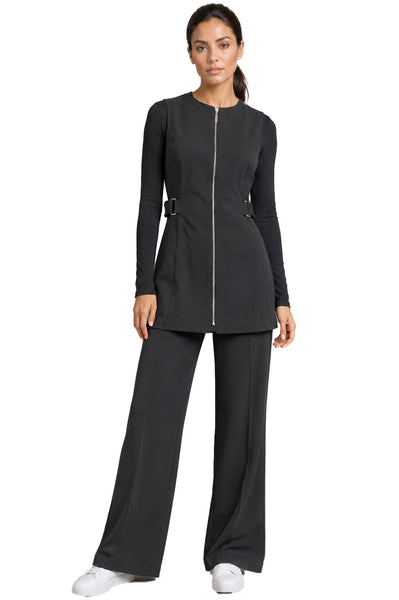 
MAYFAIR TUNIC styled with The Chelsea Pant and Solid Undershirt for a polished salon uniform